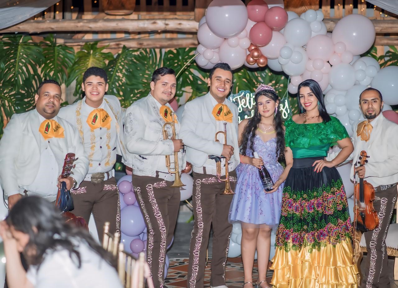 Mariachi Medellin Juvenil